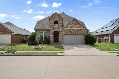 $460,000 | 9809 Brazoria Trail, Fort Worth, TX 76126