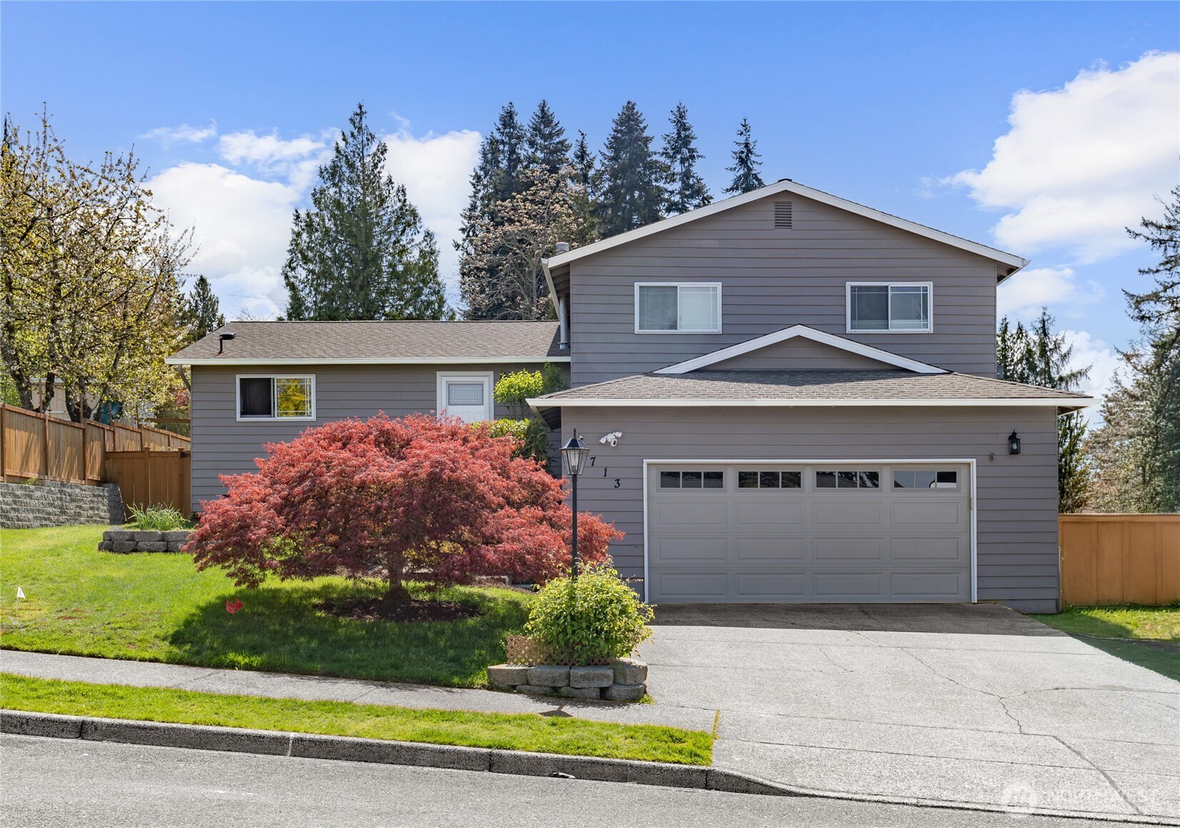 2713 Northeast 23rd Place Renton, WA 98056 - Photo 1 of 40