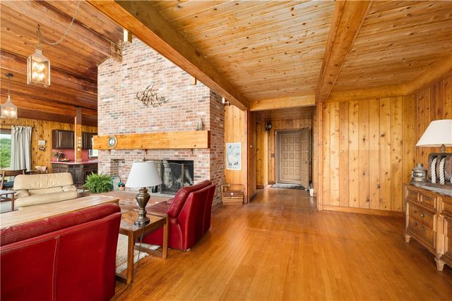 $3,800,000 | 1035 Mohegan Trail, Block Island, RI 02807