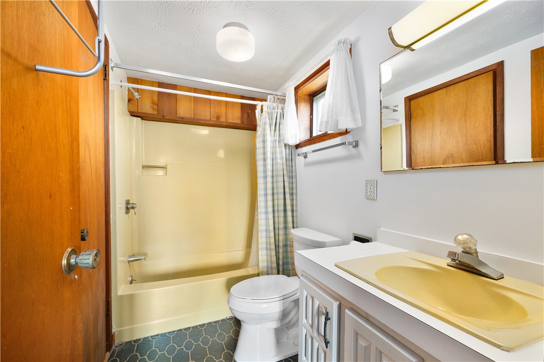 1035 Mohegan Trail Block Island, RI 02807 - Photo 24 of 50