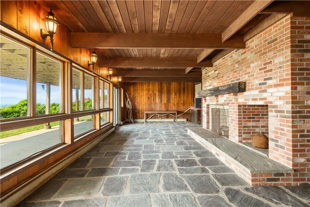 $3,800,000 | 1035 Mohegan Trail, Block Island, RI 02807