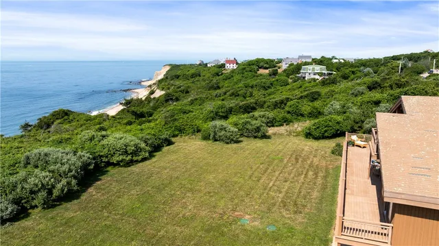 $3,800,000 | 1035 Mohegan Trail, Block Island, RI 02807