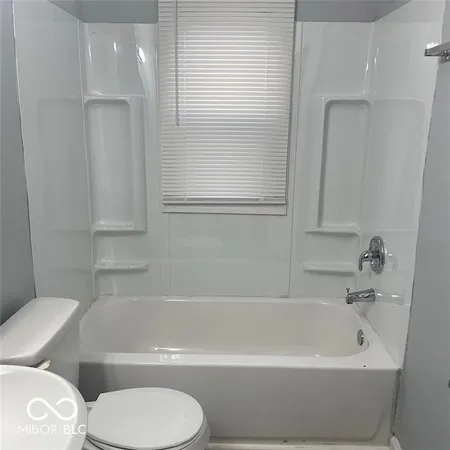 $850 | 216 North 6th Avenue, Beech Grove, IN 46107