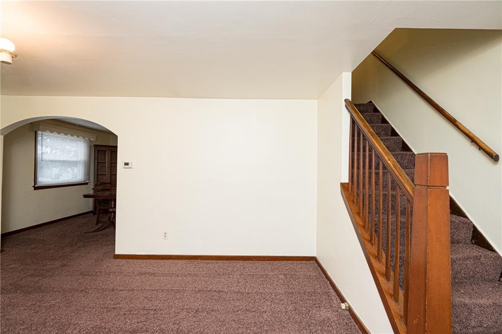 927 Liberty Street McKees Rocks, PA 15136 - Photo 3 of 20