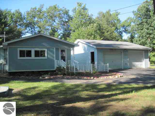 633 Wilderness Road Alger, MI 48610 - Photo 8 of 22 1754327-7.JPG