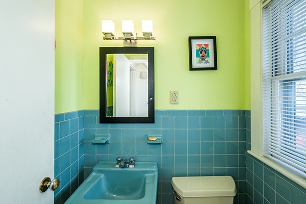 142 Jackson Street Newton, MA 02459 - Photo 9 of 18