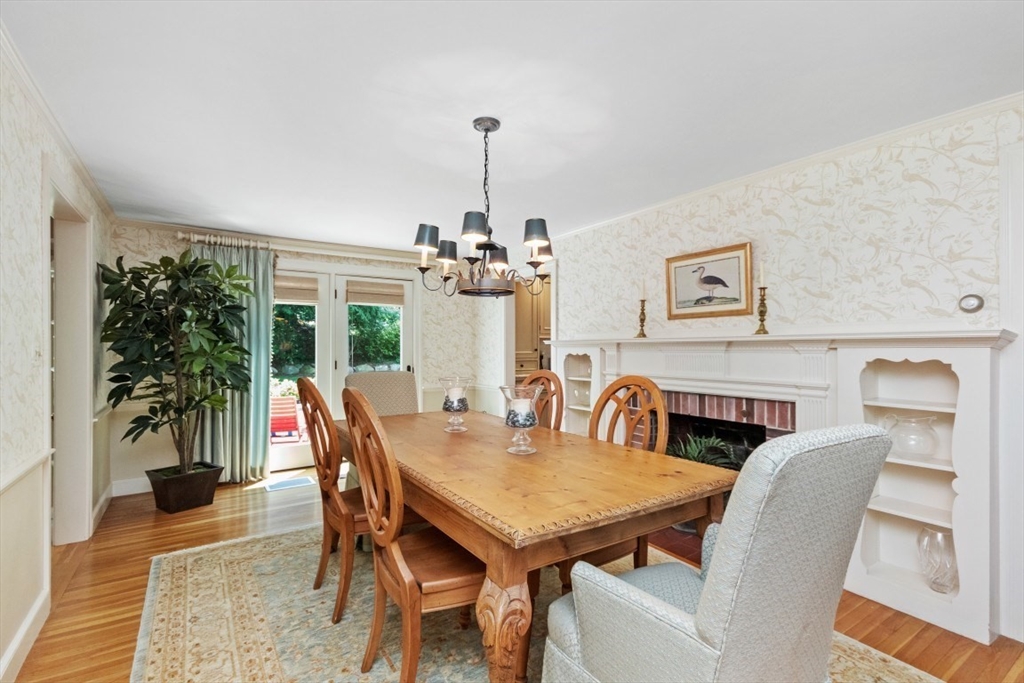 71 Silver Hill Road Weston, MA 02493 - Photo 11 of 40