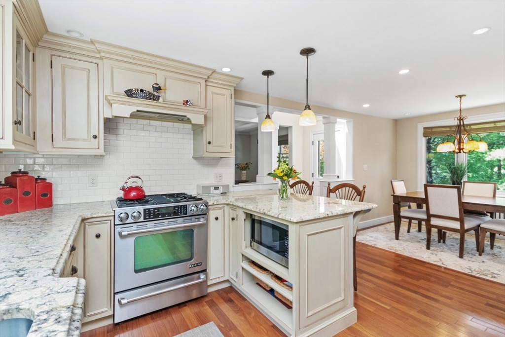 71 Silver Hill Road Weston, MA 02493 - Photo 14 of 40