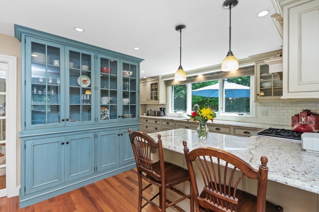 71 Silver Hill Road Weston, MA 02493 - Photo 15 of 40