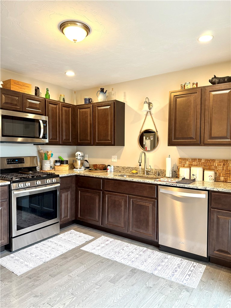 7 Jupiter Lane, Unit F Richmond, RI 02898 - Photo 3 of 14