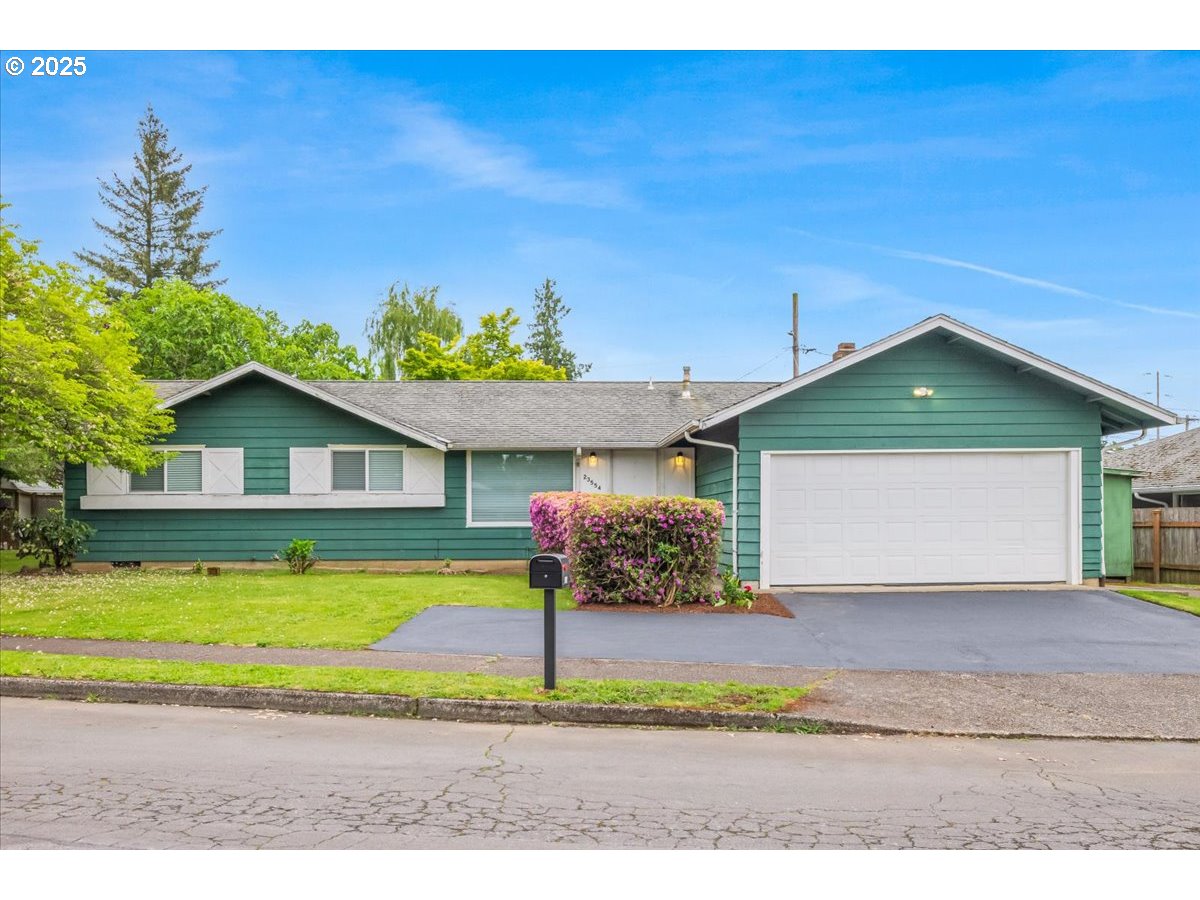 23554 Southeast Oak Street Gresham, OR 97030 - Photo 1 of 25 Gallery Image 1