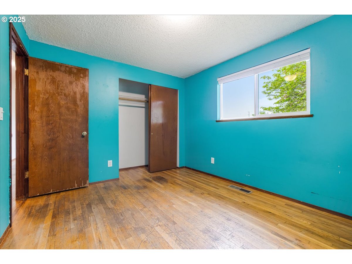 23554 Southeast Oak Street Gresham, OR 97030 - Photo 21 of 25 Gallery Image 21