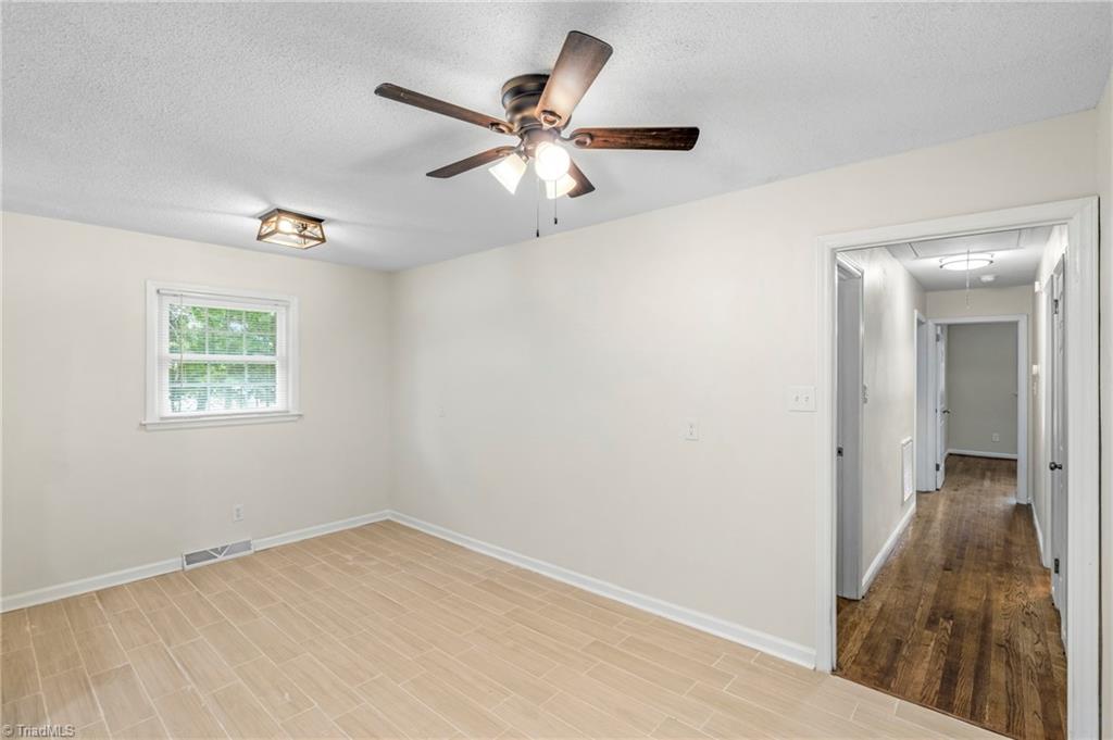 1300 Rotherwood Road Greensboro, NC 27406 - Photo 25 of 30 Gallery Image 25