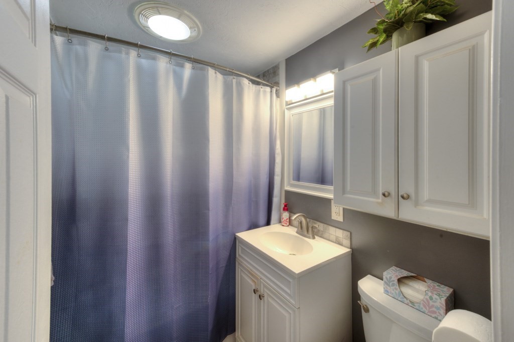 10 Ridgewood Road Worcester, MA 01606 - Photo 19 of 38