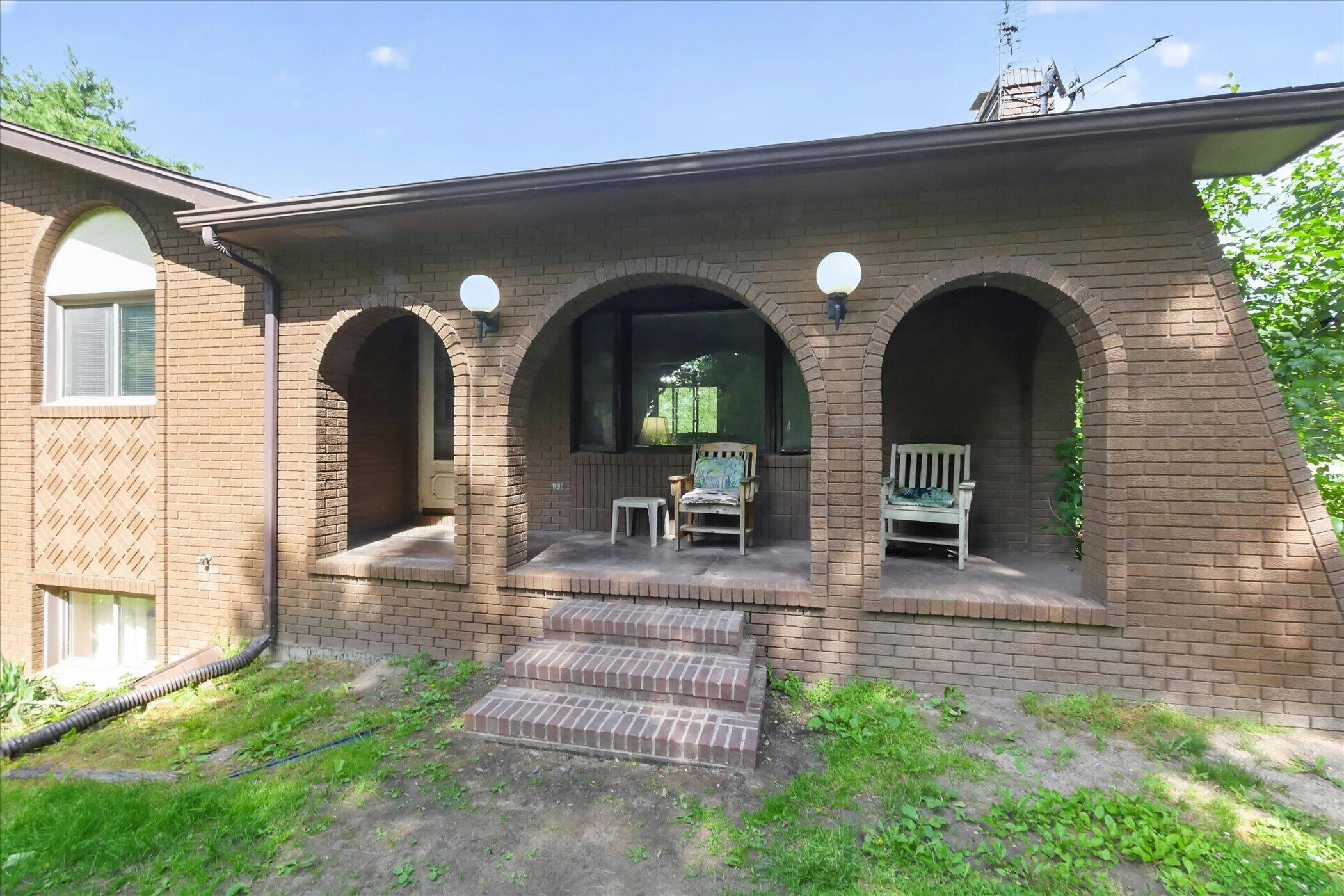 2717 Fishbeck Road Howell, MI 48843 - Photo 8 of 71 08-2717-Fishbeck-Rd-Howell-WindowStill