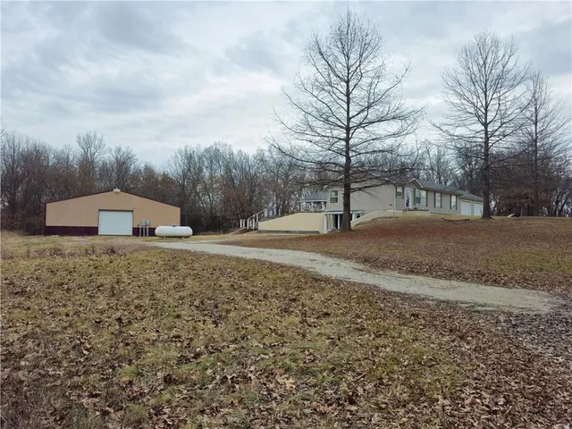 $400,000 | 39232 Fitch Road, Richmond, MO 64085