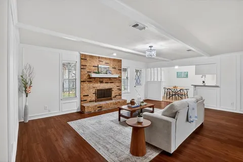 $325,000 | 2132 Sandy Lane, Irving, TX 75060