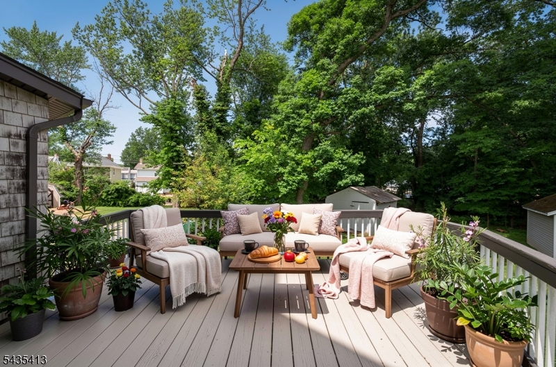 529 Wheatsheaf Road Roselle, NJ 07203 - Photo 26 of 46
