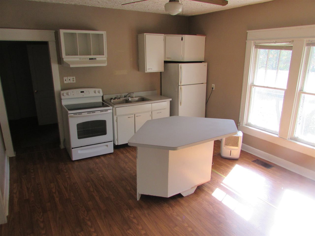 6205 South Fairfax Road Bloomington, IN 47401 - Photo 11 of 23 Gallery Image 11