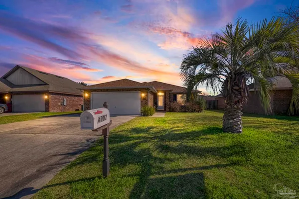 $304,900 | 4907 Makenna Circle, Pace, FL 32571