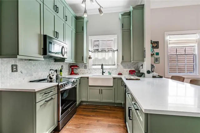 $549,000 | 933 Pleasant Street, New Orleans, LA 70115