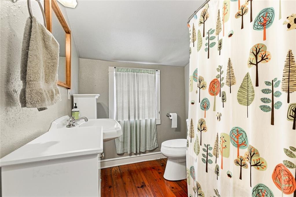 933 Pleasant Street New Orleans, LA 70115 - Photo 7 of 11