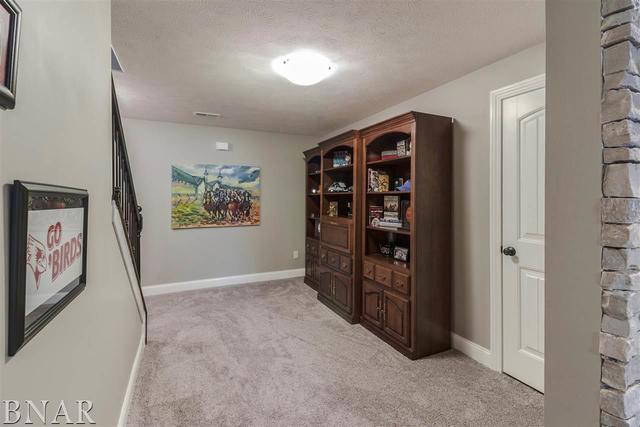 2702 Shepard Road Normal, IL 61761 - Photo 18 of 27