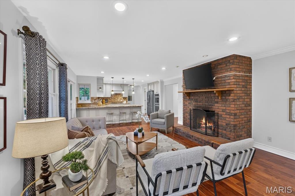 1821 Topping Road St. Louis, MO 63131 - Photo 4 of 86 Gallery Image 4