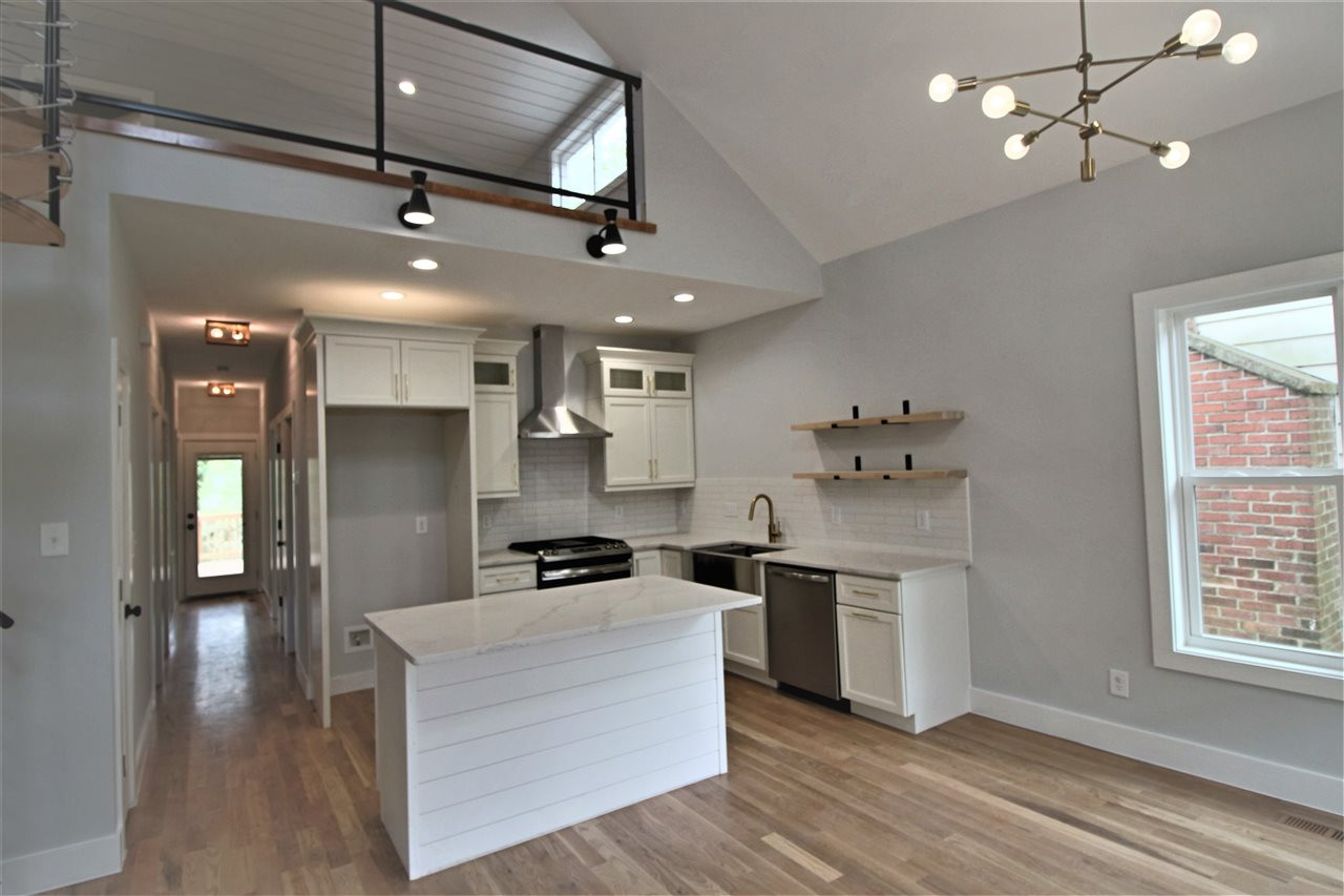 611 South East Street Raleigh, NC 27601 - Photo 4 of 19 Photo 4