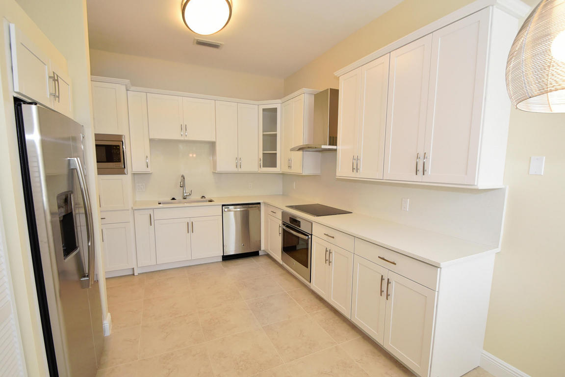 5118 Lake Catalina Drive, Unit B Boca Raton, FL 33496 - Photo 20 of 74 23