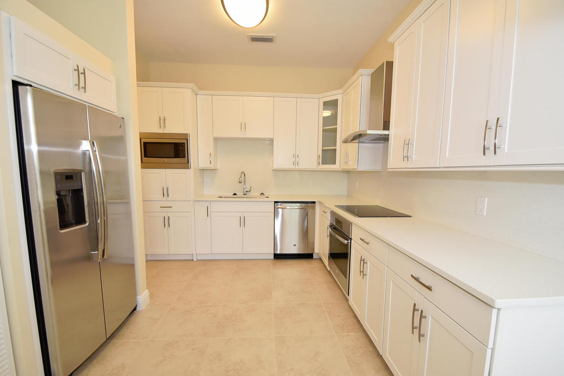 5118 Lake Catalina Drive, Unit B Boca Raton, FL 33496 - Photo 21 of 74 24