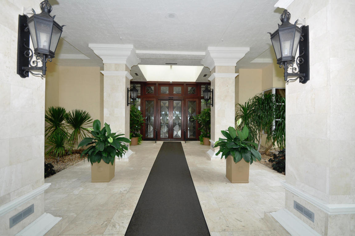 5118 Lake Catalina Drive, Unit B Boca Raton, FL 33496 - Photo 33 of 74 37