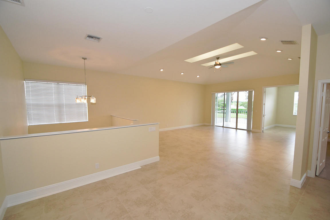 5118 Lake Catalina Drive, Unit B Boca Raton, FL 33496 - Photo 4 of 74 4
