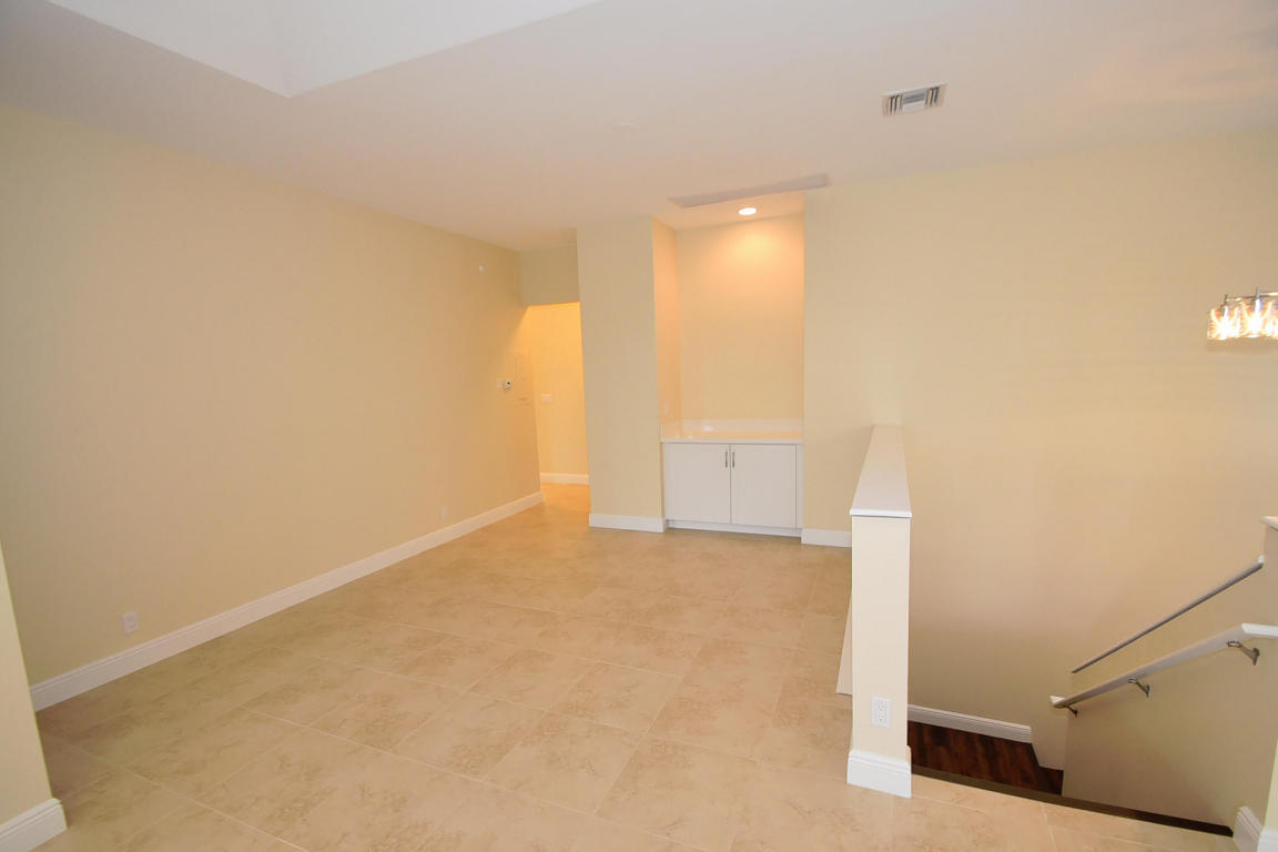 5118 Lake Catalina Drive, Unit B Boca Raton, FL 33496 - Photo 7 of 74 7