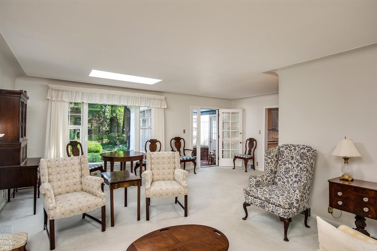 316 Lothrop Road Grosse Pointe Farms, MI 48236 - Photo 4 of 26