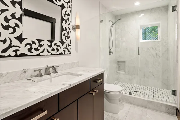 $1,999,000 | 708 Sparks Avenue, Austin, TX 78705