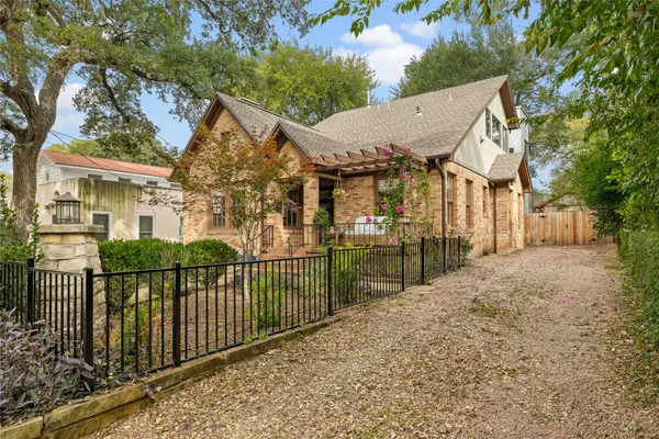 $1,999,000 | 708 Sparks Avenue, Austin, TX 78705