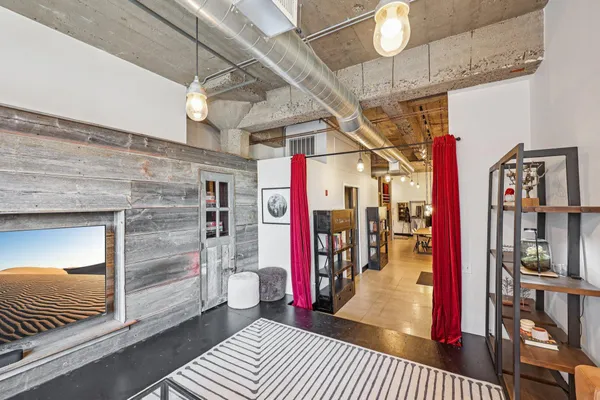 $2,095 | 718 North Washington Avenue, Unit 506, Minneapolis, MN 55401