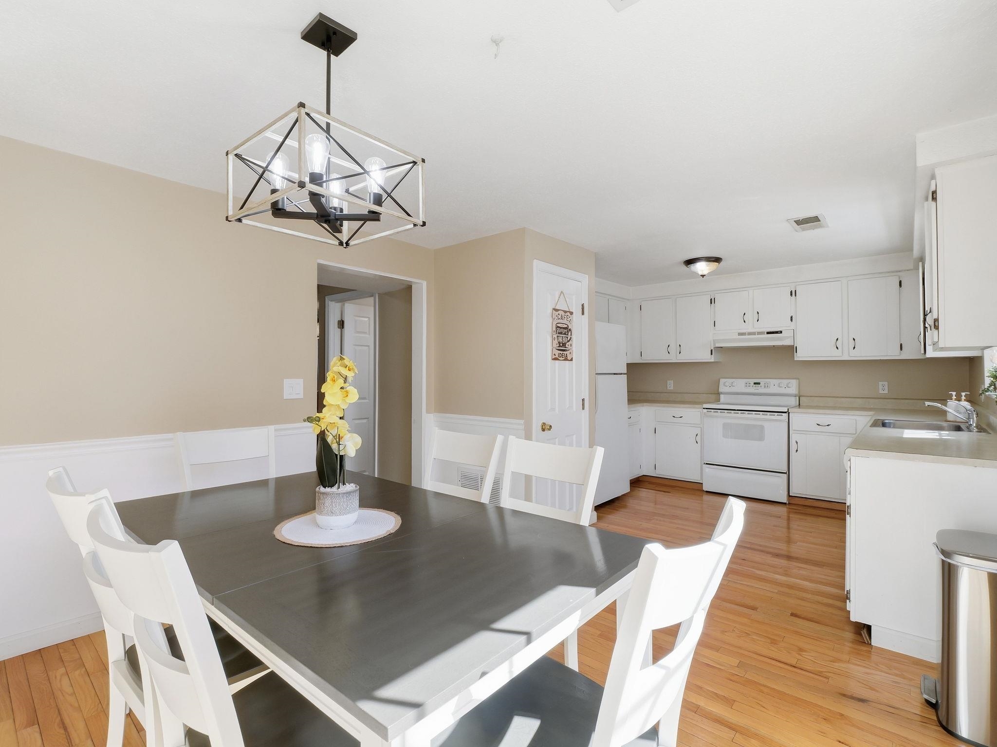 3 Arlington Street Merrimack, NH 03054 - Photo 11 of 42