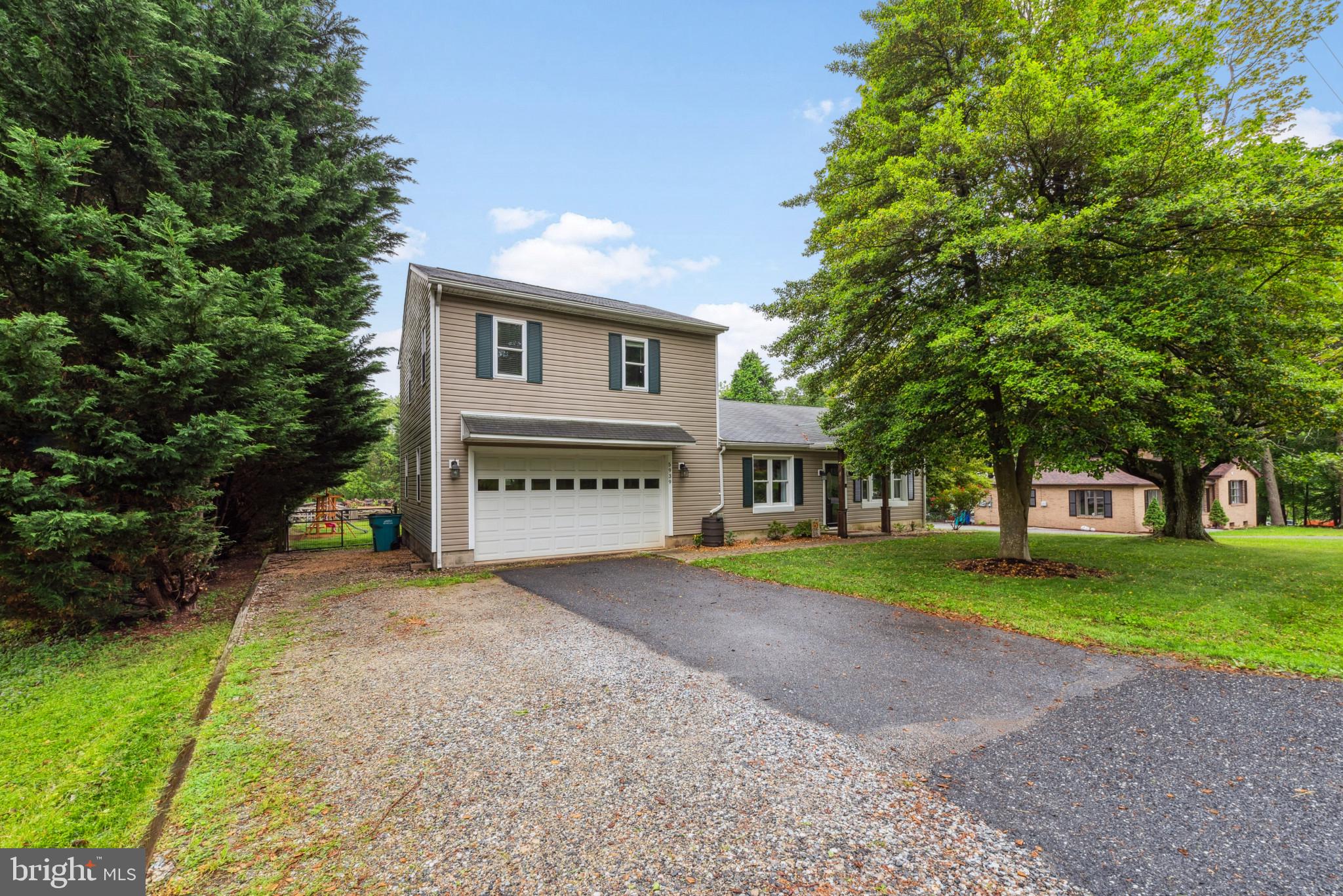 5939 Meadow Road Frederick, MD 21701 - Photo 4 of 37 Front