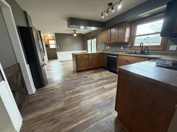 $295,000 | 1424 Penn Avenue, Albert Lea, MN 56007
