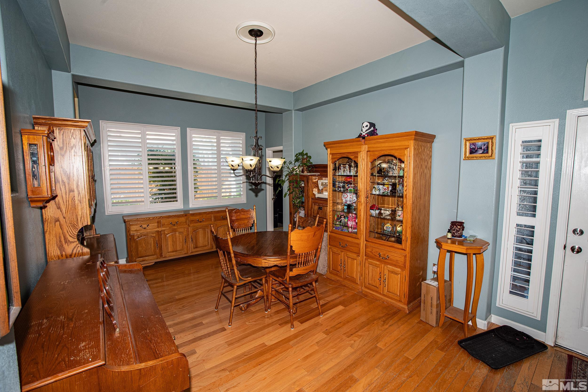 10660 Sterling Ridge Way Reno, NV 89521 - Photo 6 of 34 Photo 6