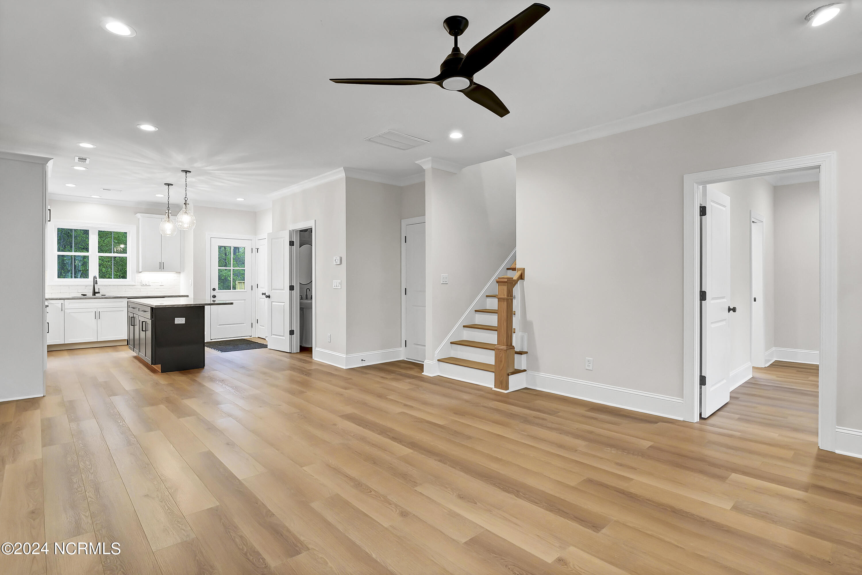 214 Beasley Road, Unit A Wilmington, NC 28409 - Photo 6 of 38 002_p1099967