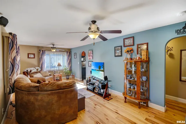 $154,900 | 4031 South Ricketts Avenue, Bartonville, IL 61607