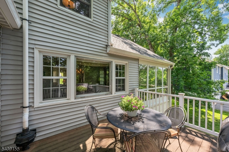 33 Runnymede Road Chatham, NJ 07928 - Photo 17 of 36