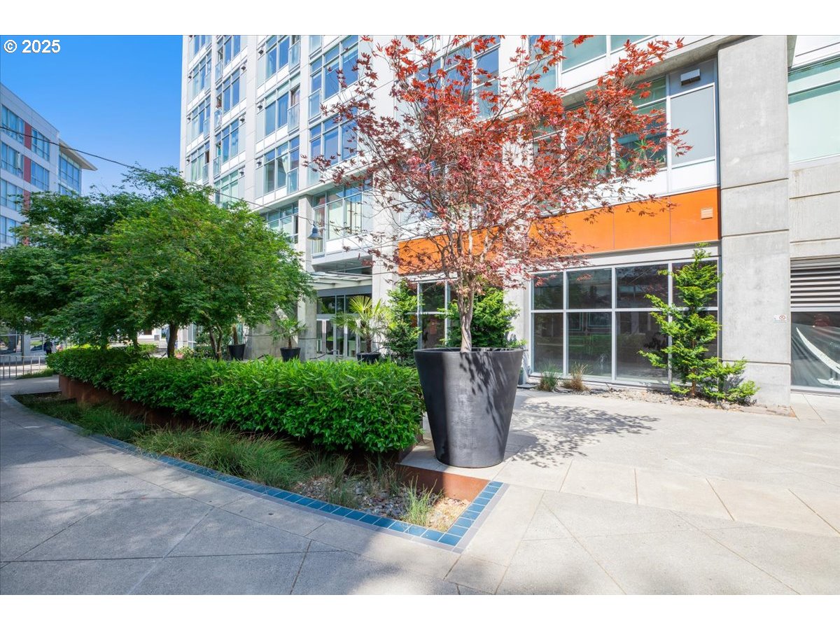1926 West Burnside Street, Unit 1412 Portland, OR 97209 - Photo 18 of 25