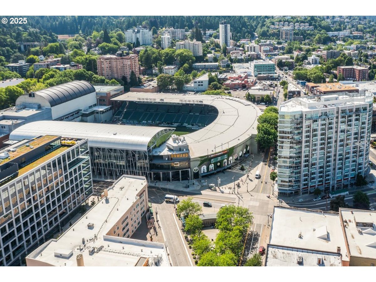 1926 West Burnside Street, Unit 1412 Portland, OR 97209 - Photo 23 of 25