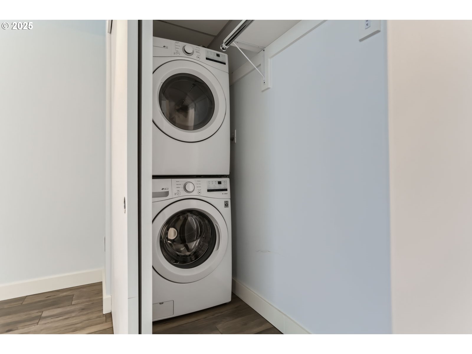 1926 West Burnside Street, Unit 1412 Portland, OR 97209 - Photo 10 of 25