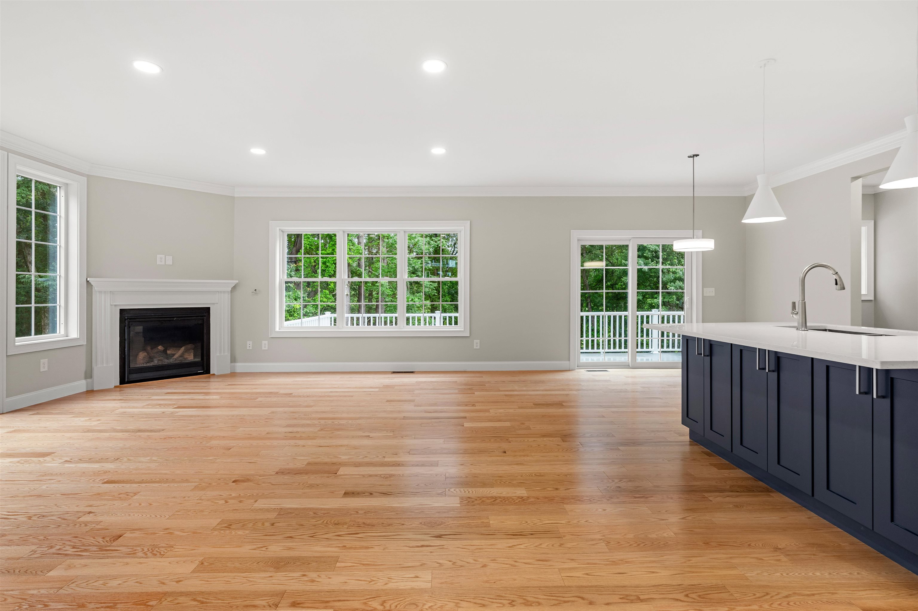28 Auburn Road Hooksett, NH 03106 - Photo 14 of 57