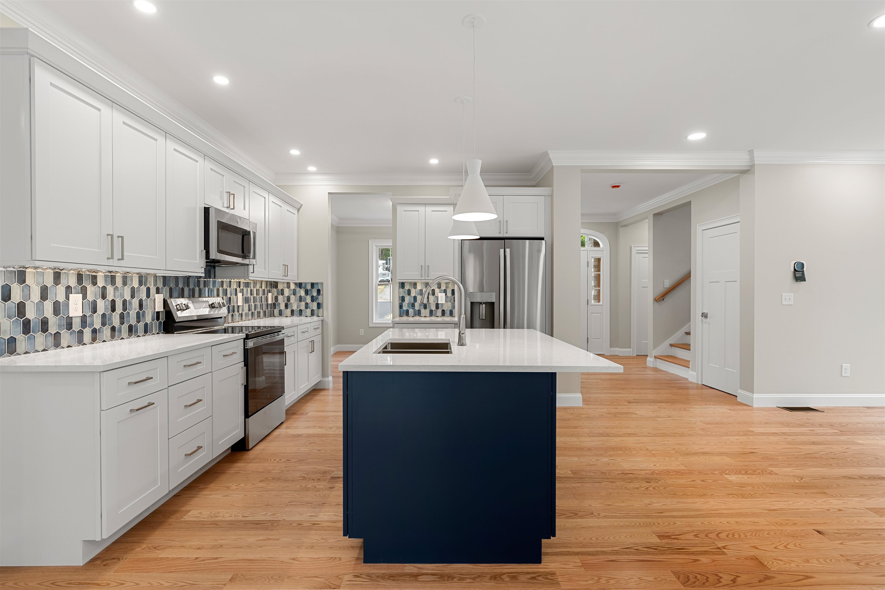 28 Auburn Road Hooksett, NH 03106 - Photo 8 of 57